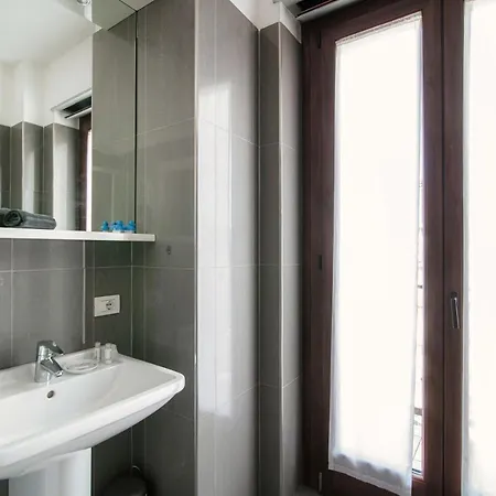 Lake View - Downtown Como