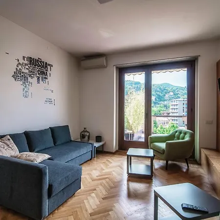 Апартаменты Lake View - Downtown