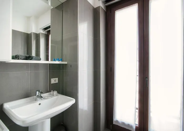 Lake View - Downtown Como