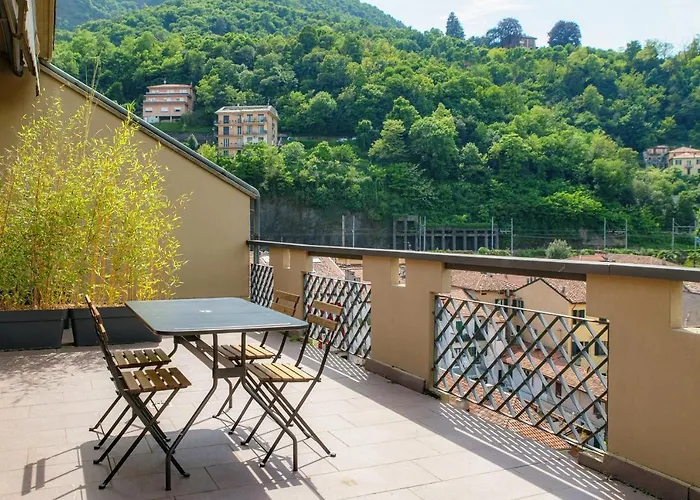 Lake View - Downtown Apartment Como